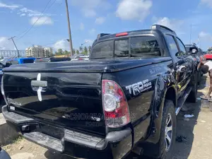 Toyota Tacoma 2013 Black