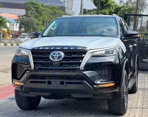 New Toyota Fortuner 2023 Black
