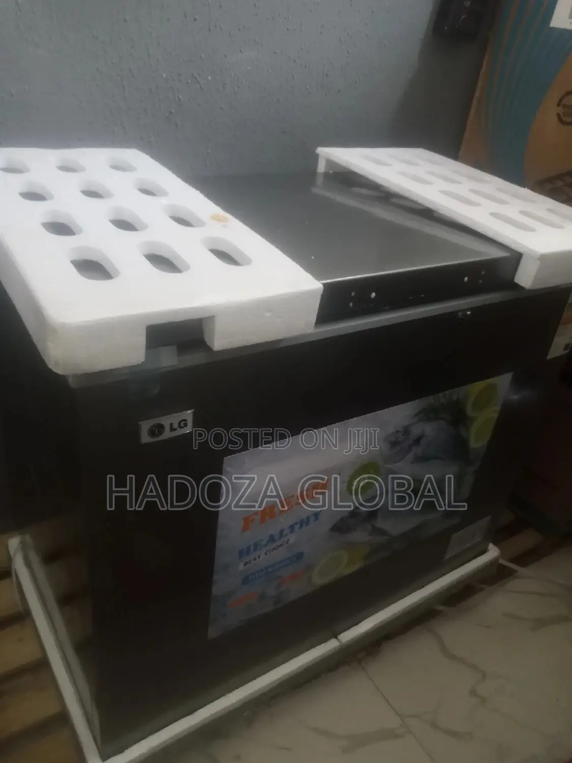 Lg Chest Freezer 398sq