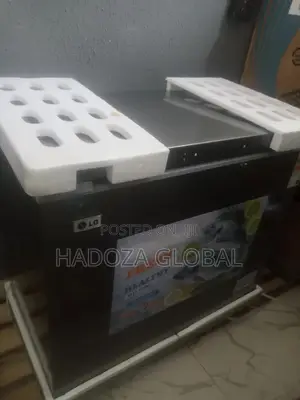 Lg Chest Freezer 398sq