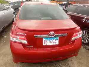 Toyota Camry 2010 Red