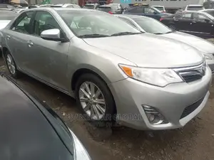 Toyota Camry 2014 Silver