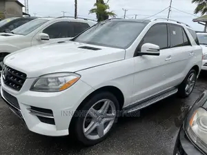 Mercedes-Benz M Class ML350 4MATIC 4dr SUV AWD (3.5L 6cyl 7A) 2015