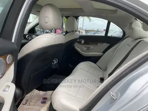 Mercedes-Benz C300 2015 Silver