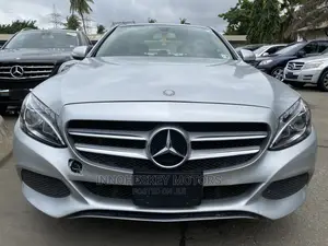 Mercedes-Benz C300 2015 Silver