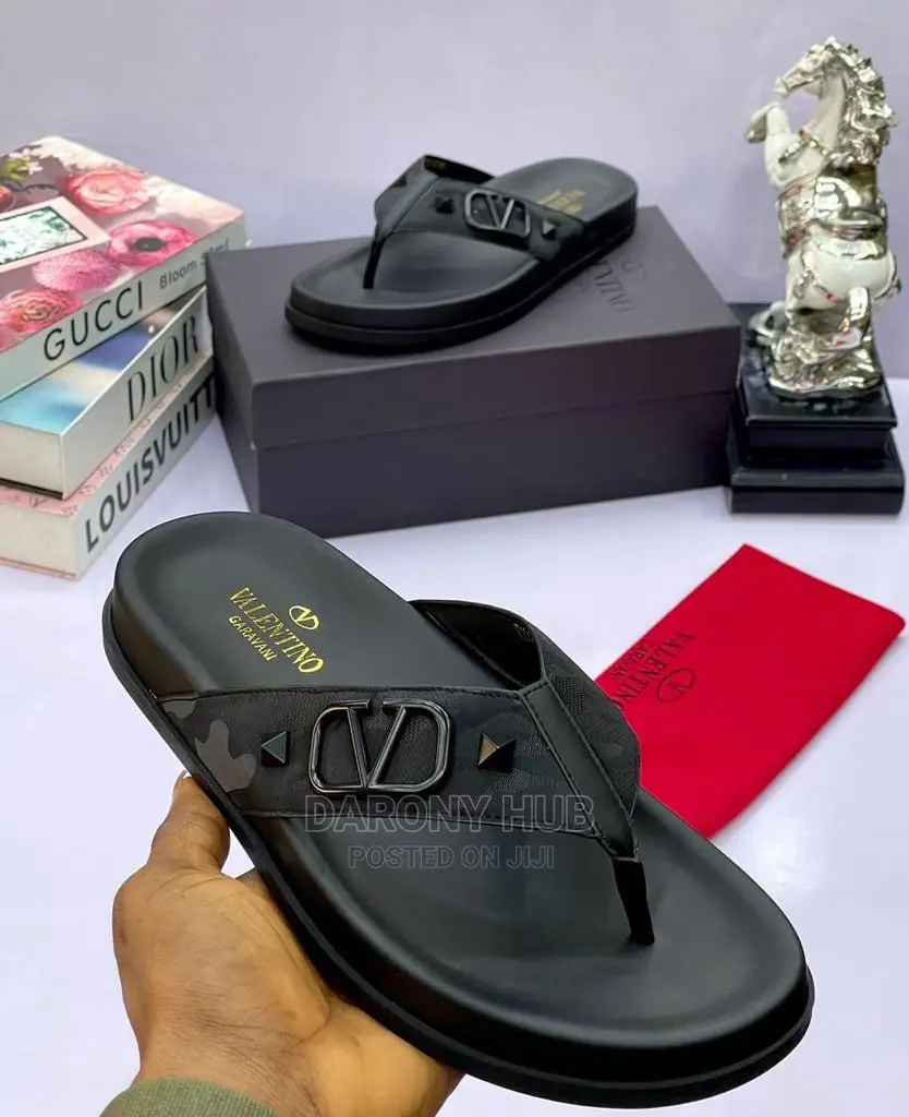 Black Valentino Palm_ Top Quality