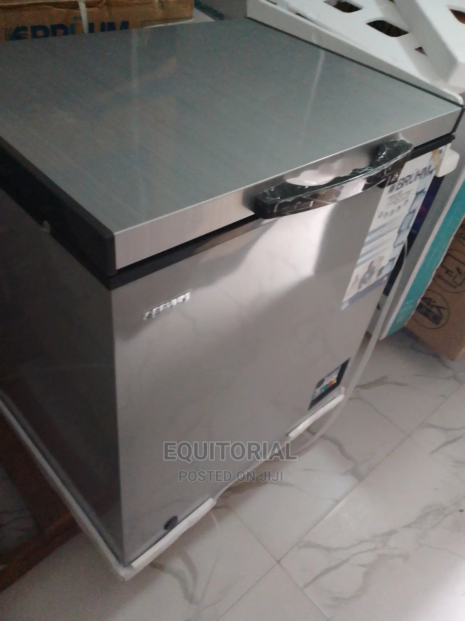 Fast Cooling Bruhm Chest Freezer