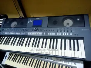 Original Yamaha PSR 650 Keyboard