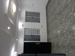 3bdrm Apartment in Shangisha, Magodo for rent