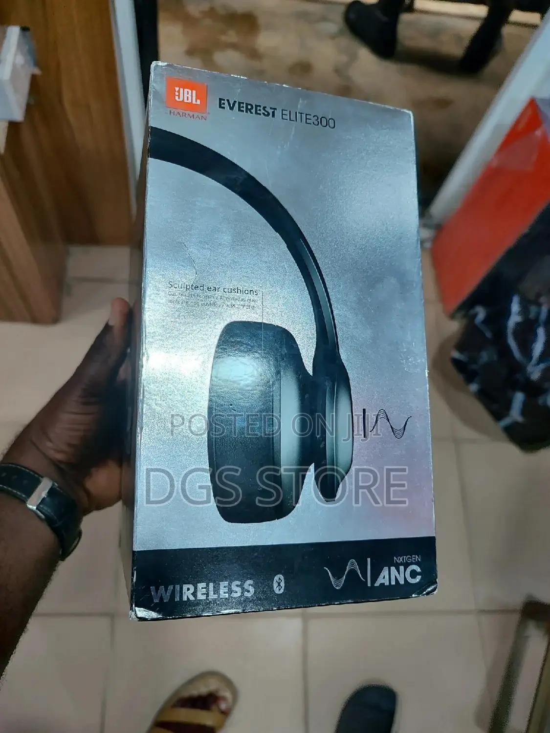 JBL Everest Elite 300 Bluetooth Headphone