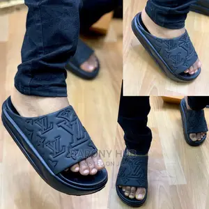 New Louis Vuitton Slides_best Quality