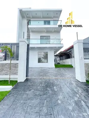 4bdrm Duplex in Lekki Phase 1 for sale