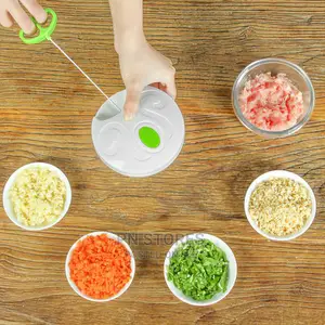 Manual Pull Rope Speedy Vegetable Chopper Hand Held Pulling