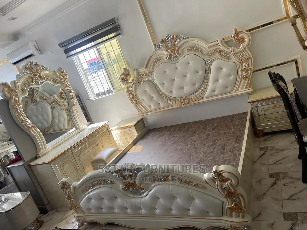 Loyal Set of Bed