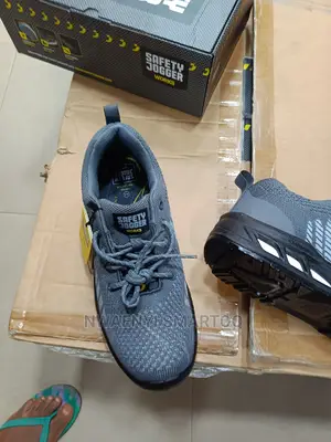 Joggers Boot