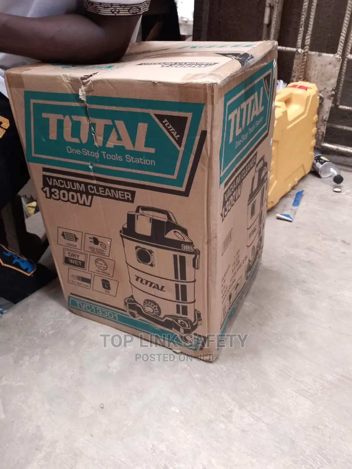 Vacuum Cleaner 1300w