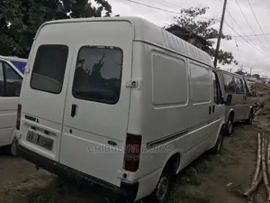 Ford Transit 1998 White