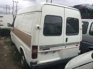Ford Transit 1997 Pink