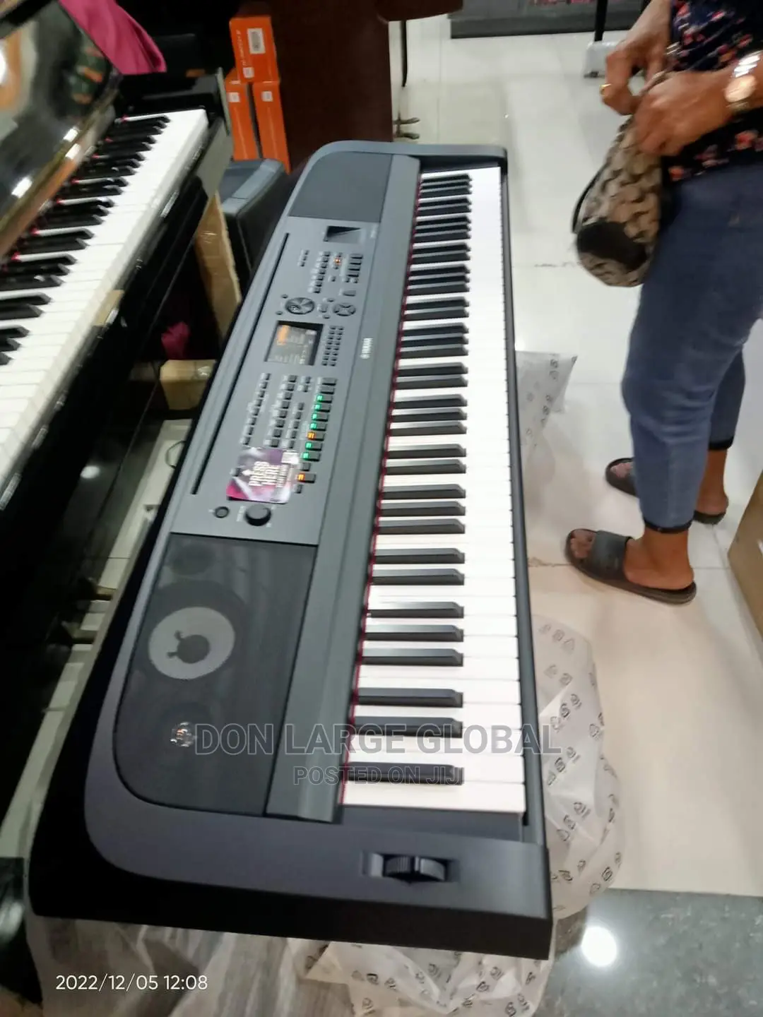 Yamaha DGX-670b