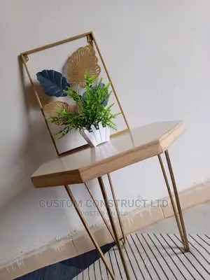 Minimalist Stool Design