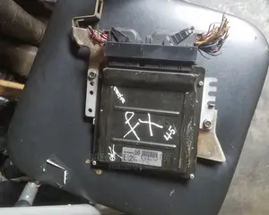Infiniti Fx35 BRAIN BOX 2005