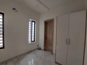 5bdrm Duplex in Chevron Drive, Lekki for rent