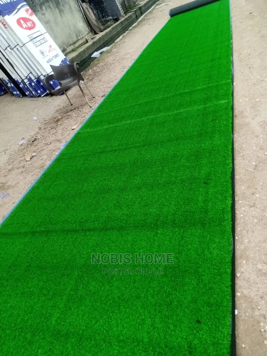 1 Bundle Of 20mm Synthetic Carpet Grass