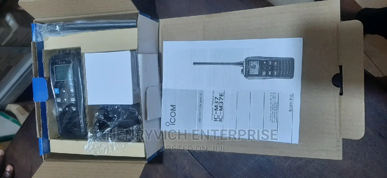 Icom IC-M37/IC-M37E Marine Transceiver