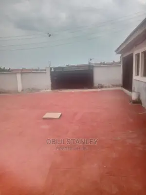 Nice Self Contain