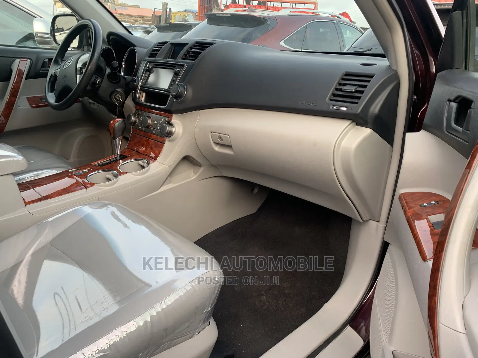 Toyota Highlander 3.5L 4WD 2013