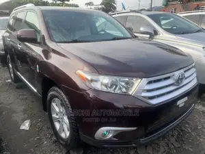 Toyota Highlander 3.5L 4WD 2013