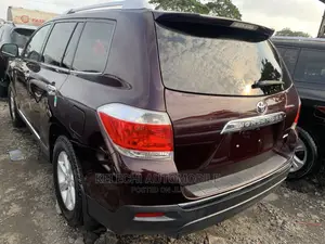 Toyota Highlander 3.5L 4WD 2013