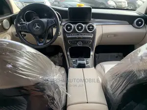 Mercedes-Benz C300 2016 Black