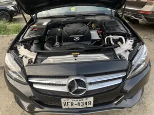 Mercedes-Benz C300 2016 Black