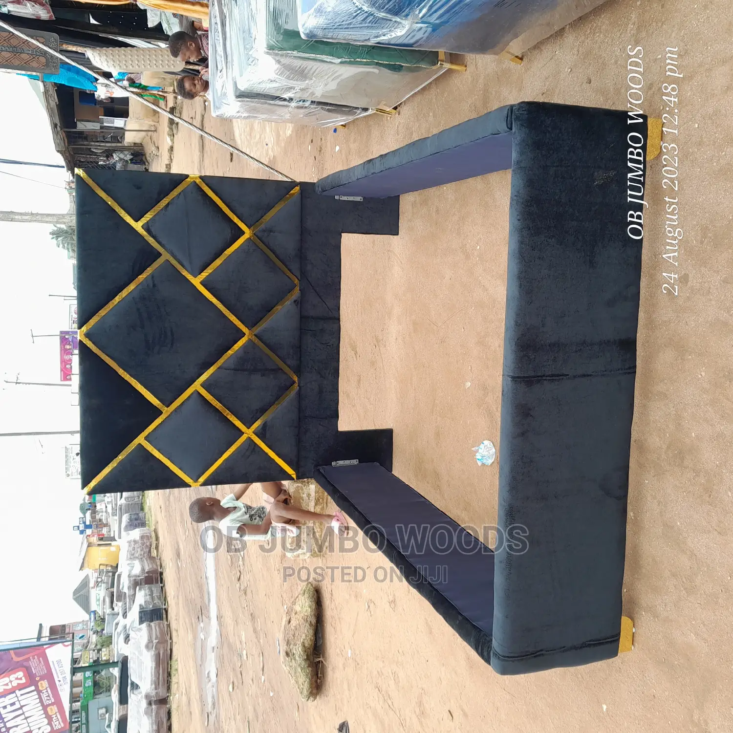 Modern Headboard Bedframe Design