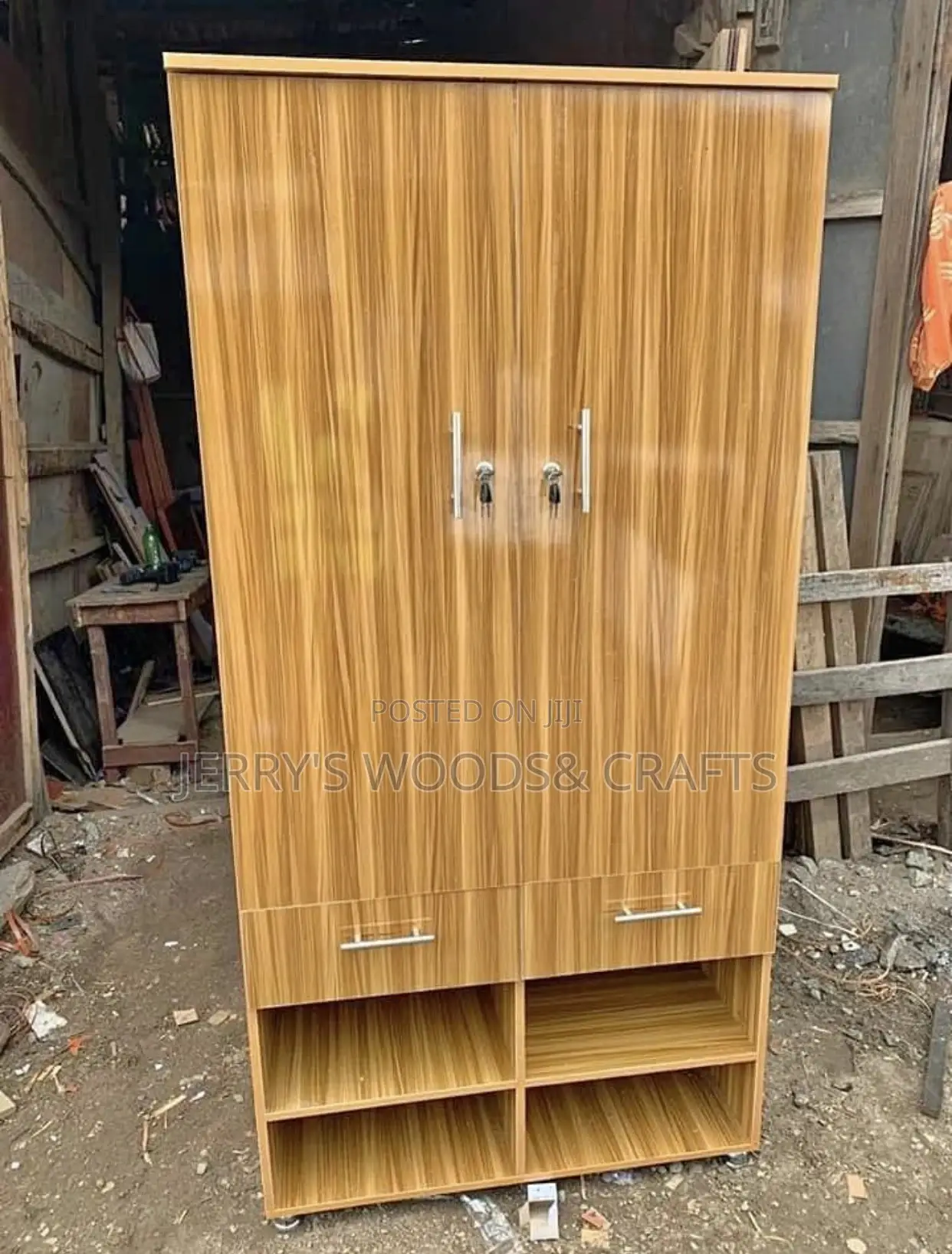 32 Inches Wardrobe