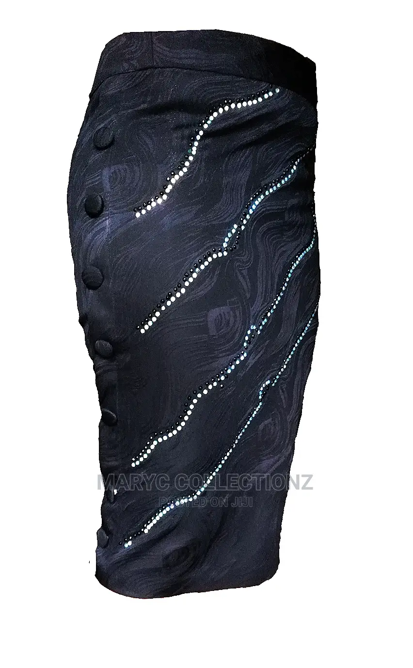 Cooperate Skirt