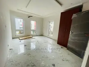 2bdrm Apartment in Osapa London, Lekki for sale