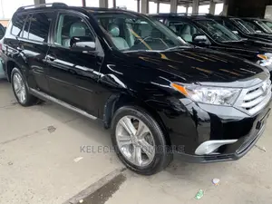 Toyota Highlander Limited 3.5l 4WD 2013 Black