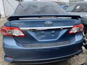 Toyota Corolla 2013 Blue