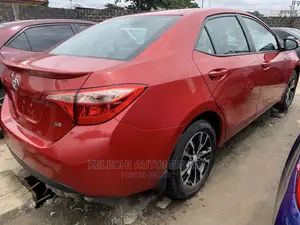 Toyota Corolla 2017 Red