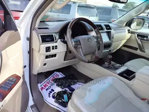 Lexus GX 460 Premium 2013 White