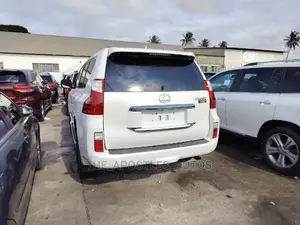 Lexus GX 460 Premium 2013 White