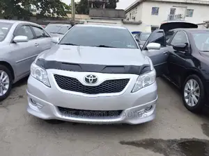 Toyota Camry 2010 Silver