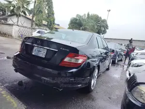 Mercedes-Benz C300 2010 Black