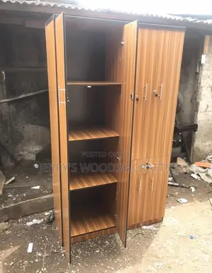 4ft by 7ft Wardrobe