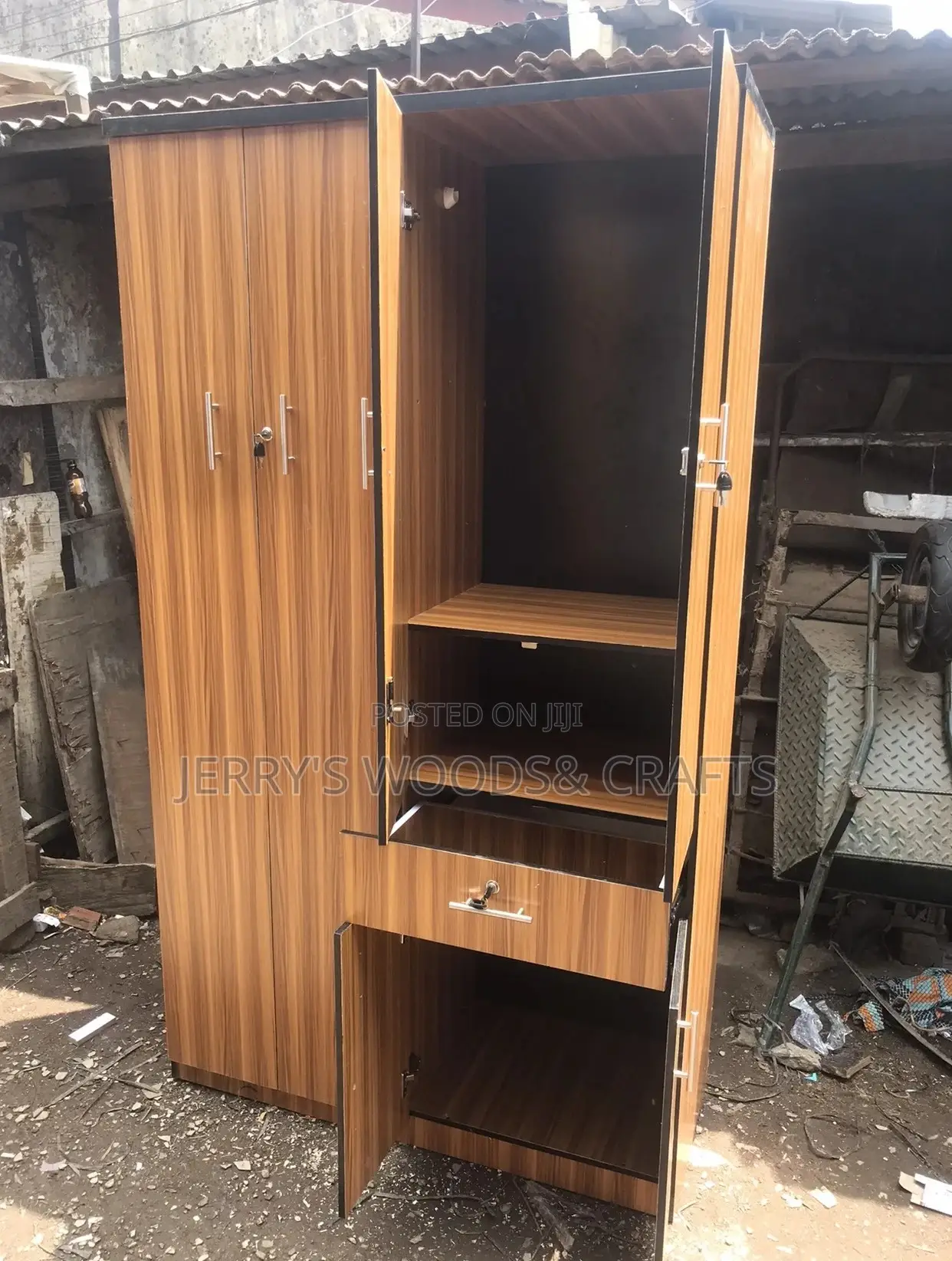 4ft by 7ft Wardrobe