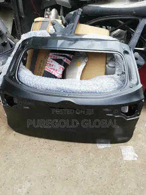 Brand New Highlander Trunk (Boot) 2015