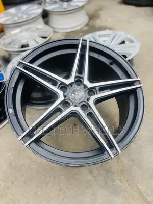 5 Finger Design Alloyed Wheels