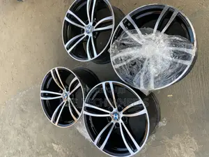Factory BMW 18-Inch Staggered